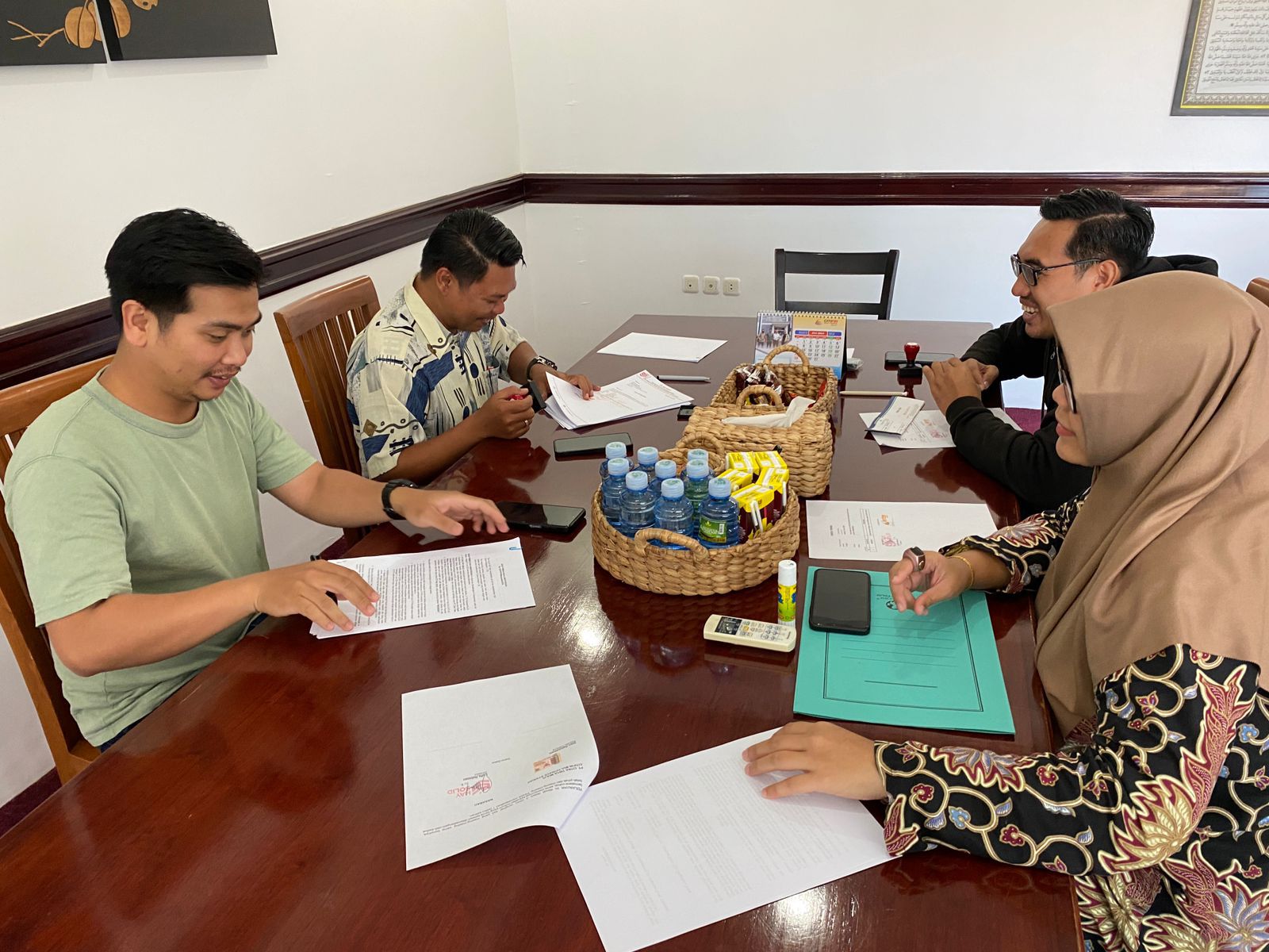 Pelaksanaan Akad Pembiayaan Anjak Piutang